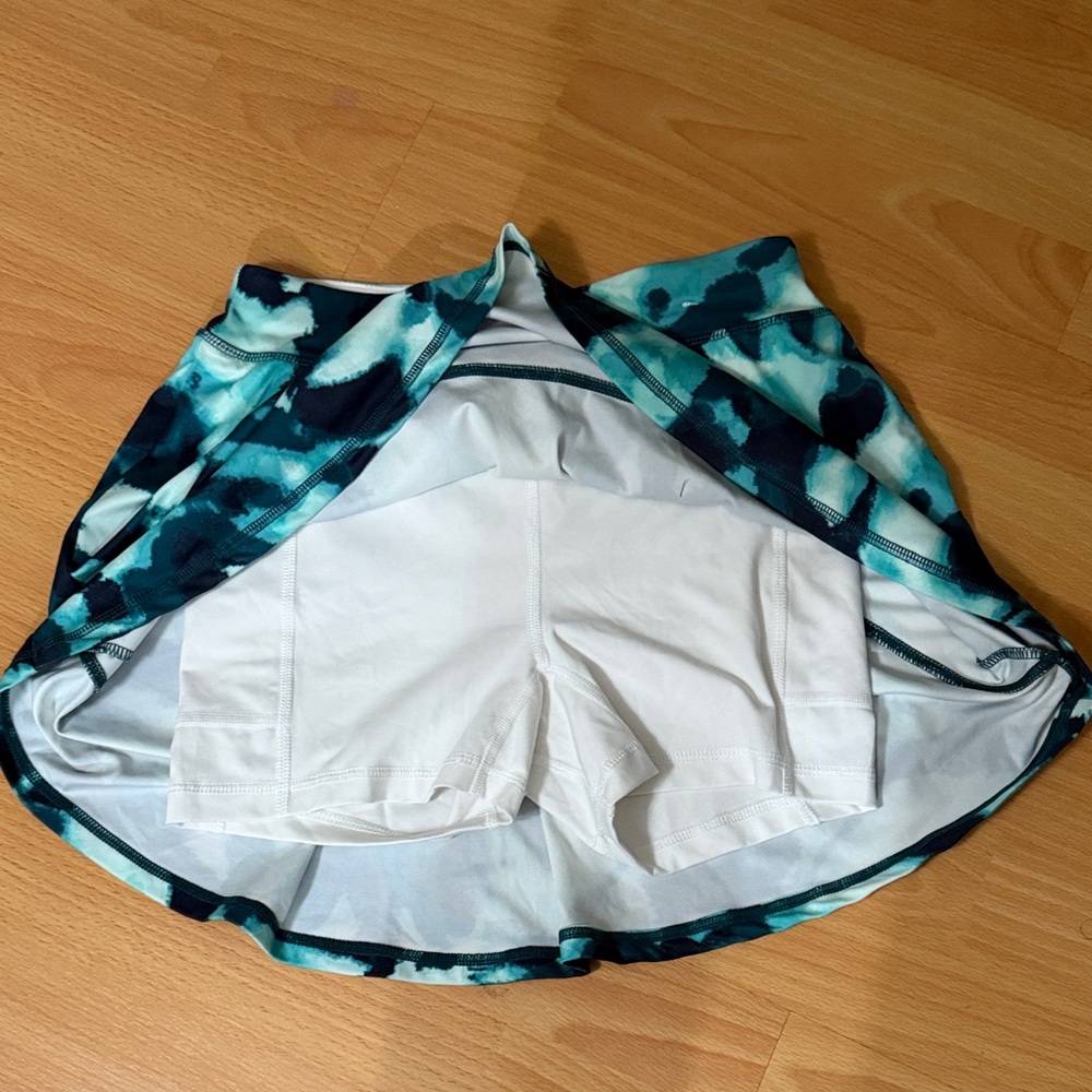 Xersion Blue Teal Tie-Dye fitness Skort - Picture 5 of 7